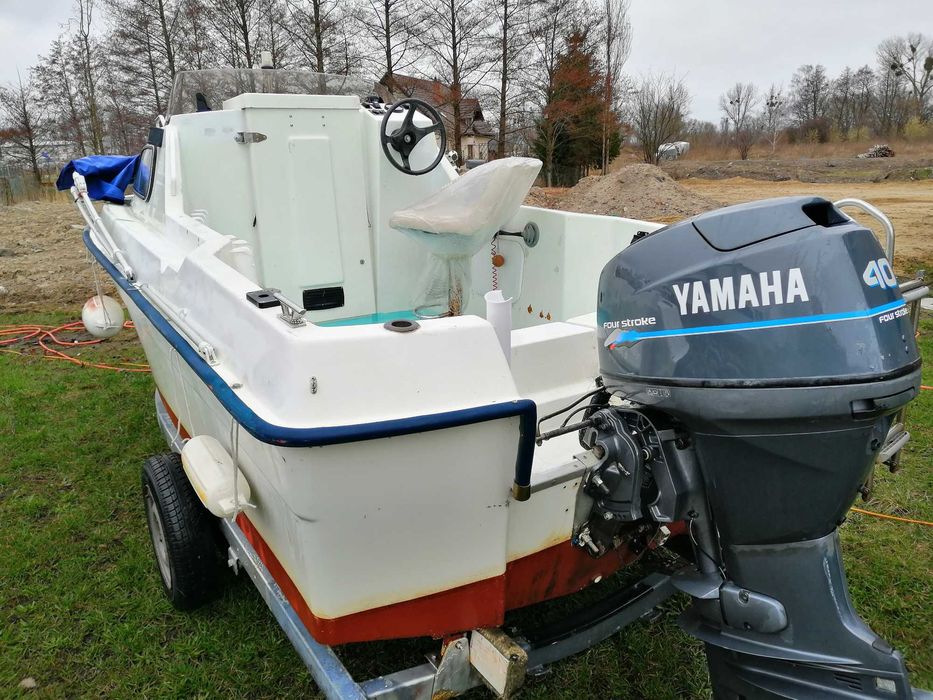 Jacht, łódź motorowa – kabinowa OMC, silnik Yamaha 40 km