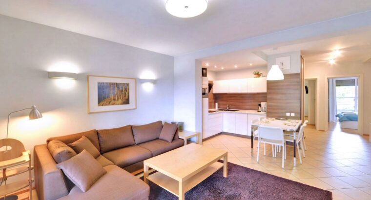 Prywatny apartament / Apartament 3-pokojowy Portowy 18