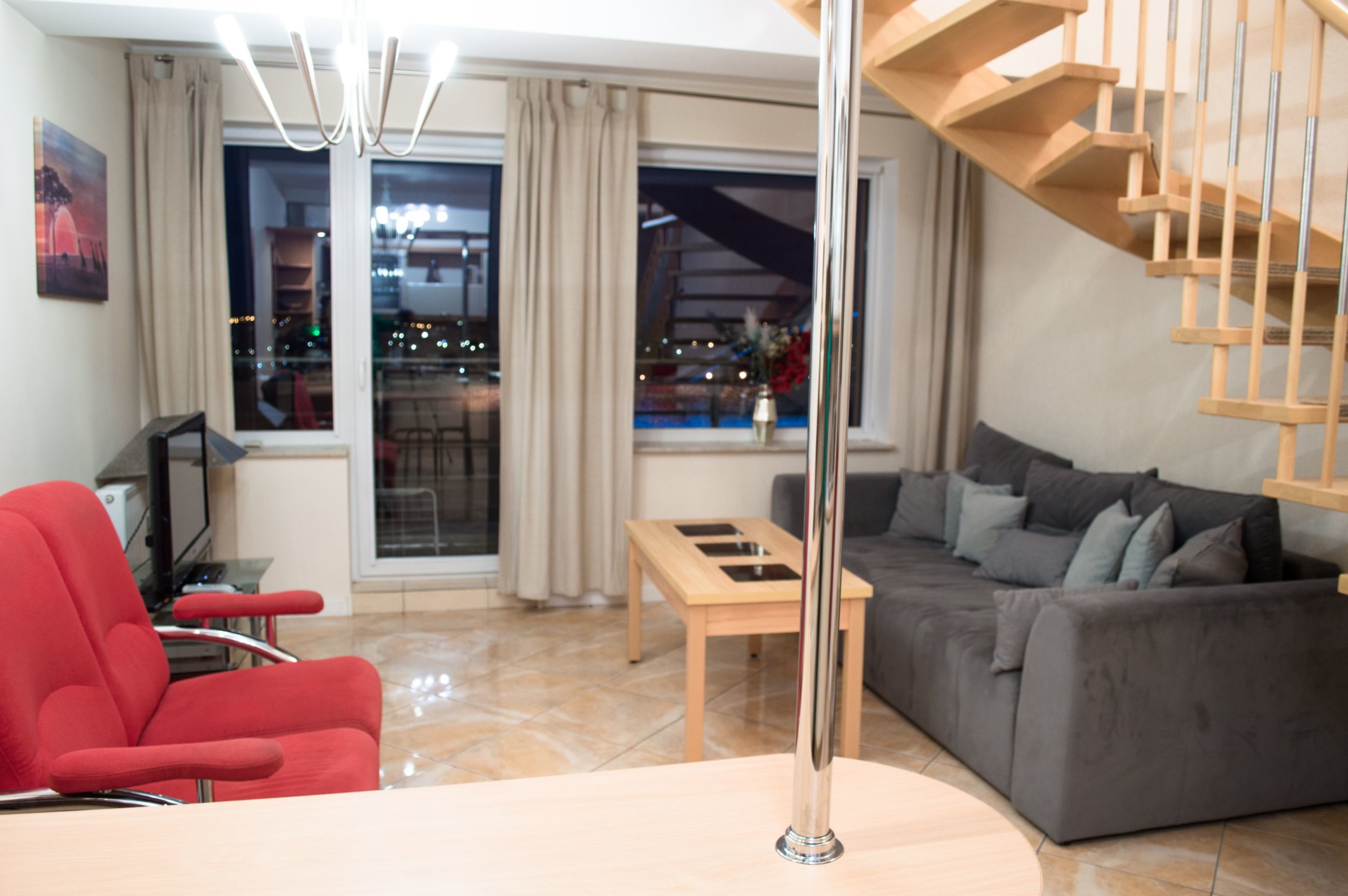 Prywatny apartament / Apartament 2-poziomowy Portowy 104