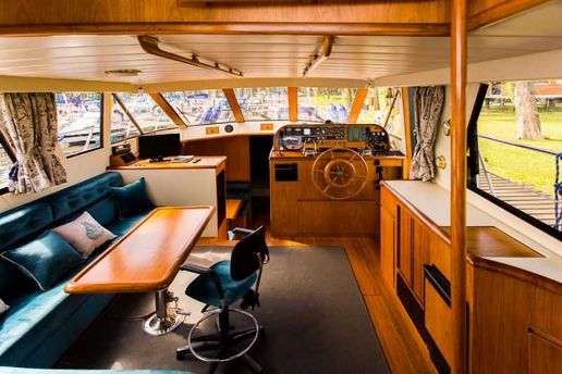 Jacht morotory Edership President 47 długość 14,33 m