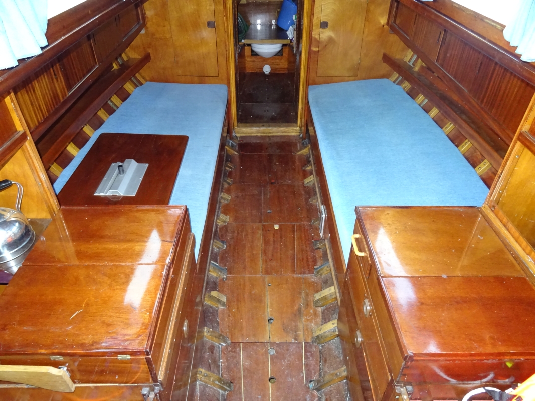 Jacht drewniany- mahoniowy Holms Varv Clipper 32 – Sprzedany