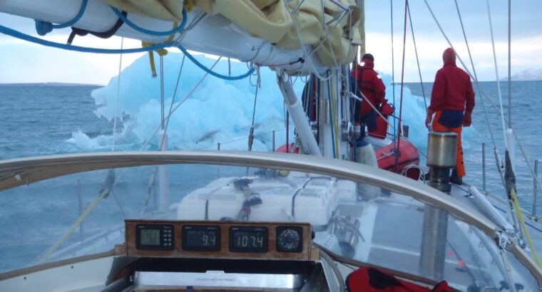 Wyprawa po Arktyce – jacht wyprawowy